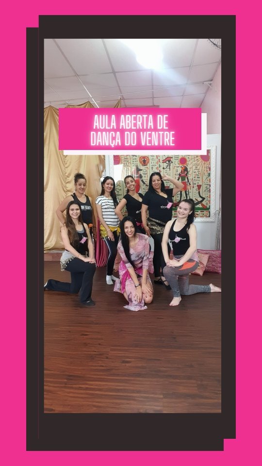 Alunas reunidas em uma aula aberta de dança do ventre